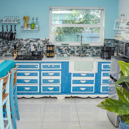 Miami Boho Beach Place Hialeah Buitenkant foto